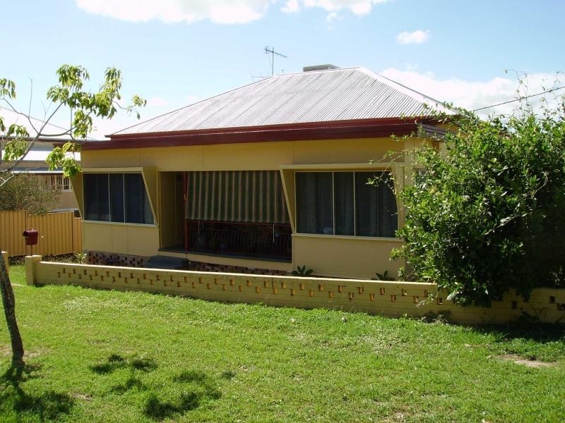 12 Wilkinson Street, Wandal QLD 4700