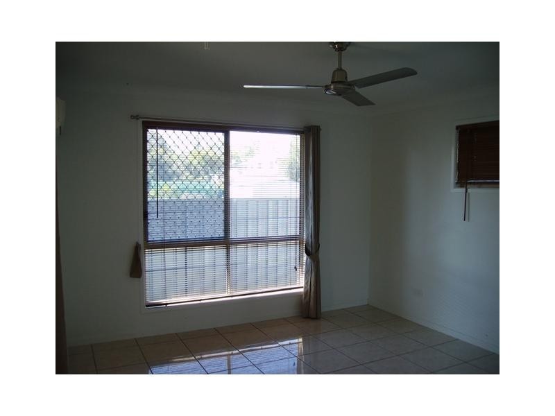 2/85 Western Street, West Rockhampton QLD 4700