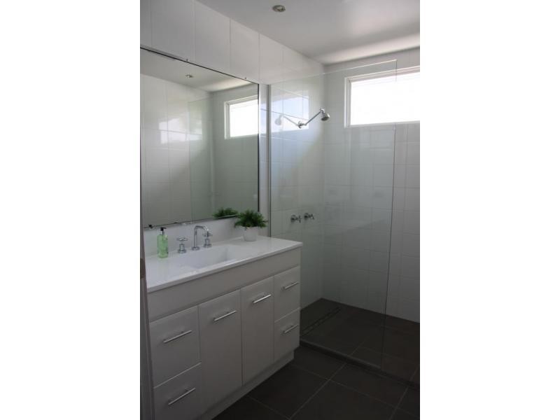 242 Flowers Avenue, Frenchville QLD 4701