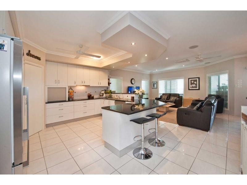 4 Connemara Drive, Kawana QLD 4701