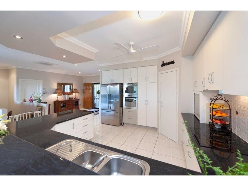 4 Connemara Drive, Kawana QLD 4701
