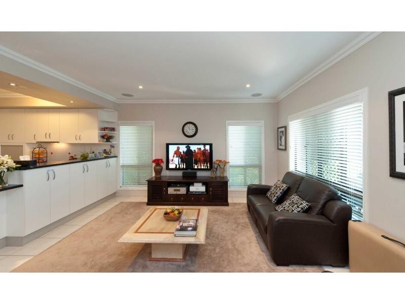 4 Connemara Drive, Kawana QLD 4701