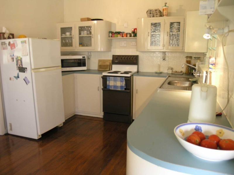 128 Earl Street, Berserker QLD 4701