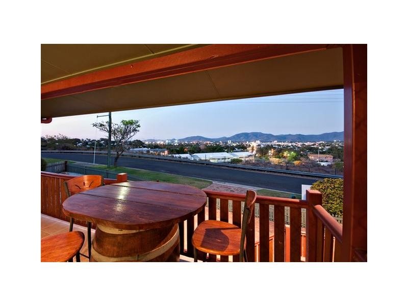 126 Quarry Street, The Range QLD 4700