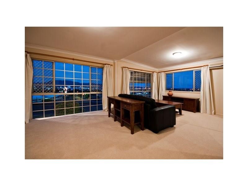 126 Quarry Street, The Range QLD 4700
