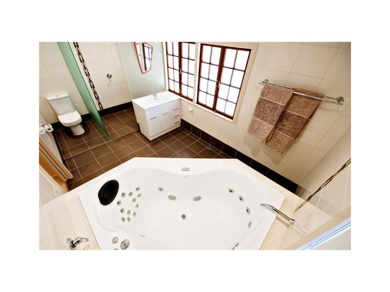 126 Quarry Street, The Range QLD 4700