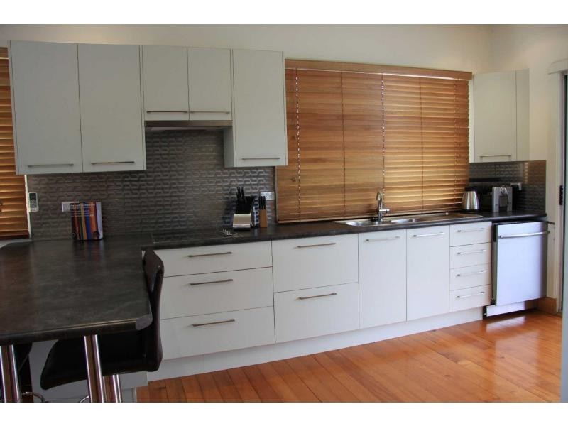 11 Corberry Street, The Range QLD 4700