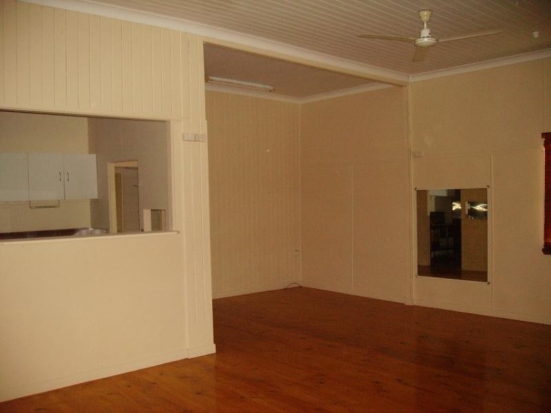 211 upper dawson Road, Allenstown QLD 4700