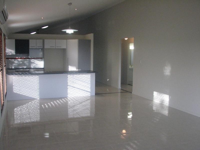 3 Hodda Drive, Kawana QLD 4701