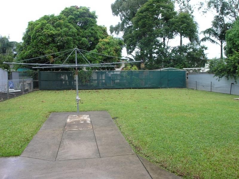 70 Menzies Street, Park Avenue QLD 4701