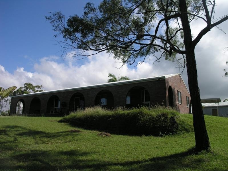 1036 Belmont Road, Glendale QLD 4711