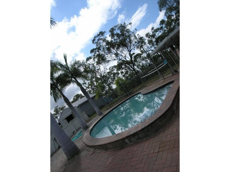 1036 Belmont Road, Glendale QLD 4711