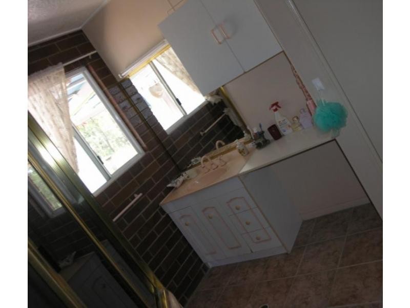 1036 Belmont Road, Glendale QLD 4711
