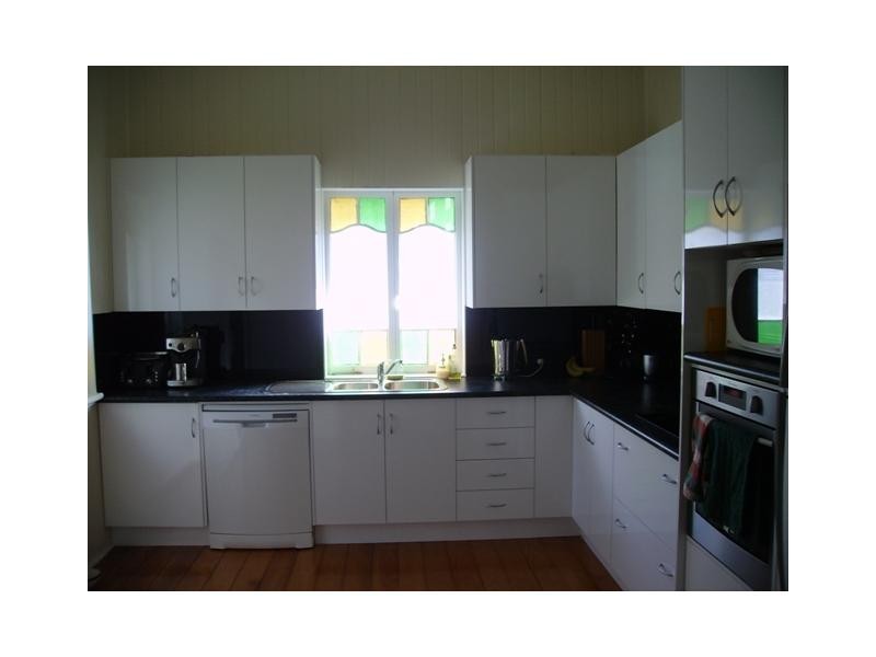 276 Denham , The Range, The Range QLD 4700