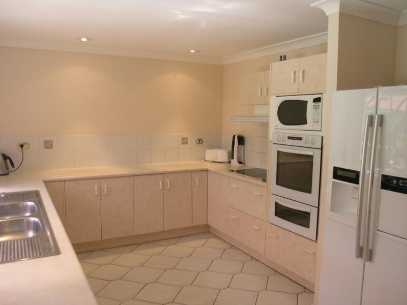 83 Emmerson Drive, Glenlee QLD 4711