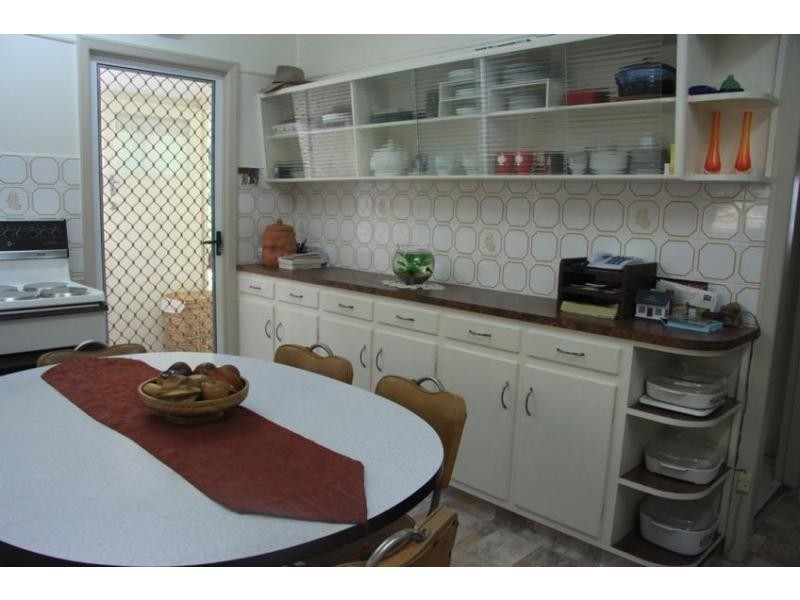8 Palmer Street, Allenstown QLD 4700