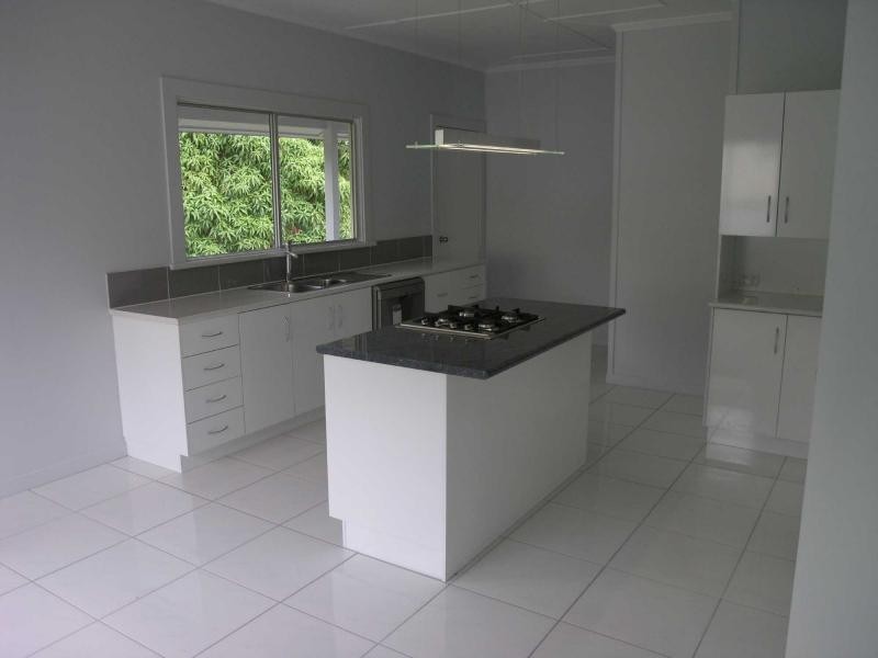 15 Oakley Street, Wandal QLD 4700