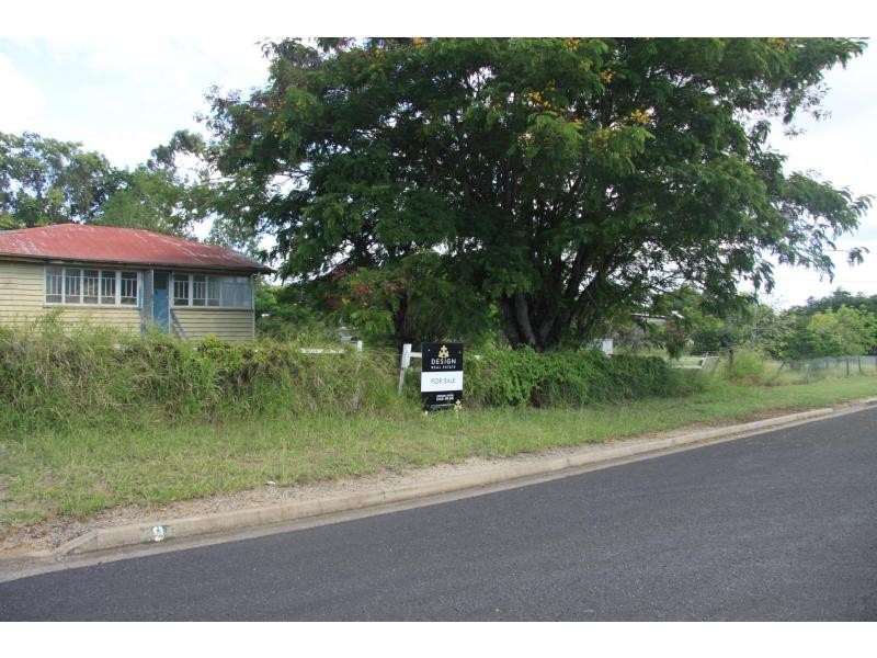 9 Russell Street, Gracemere QLD 4702