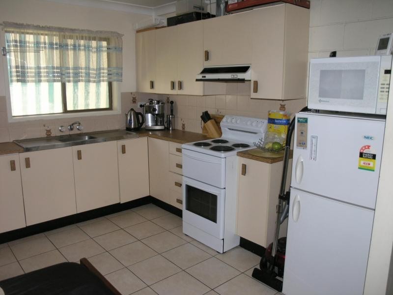 Unit 1, 2 & 3/603 Ibis Avenue, Kawana QLD 4701