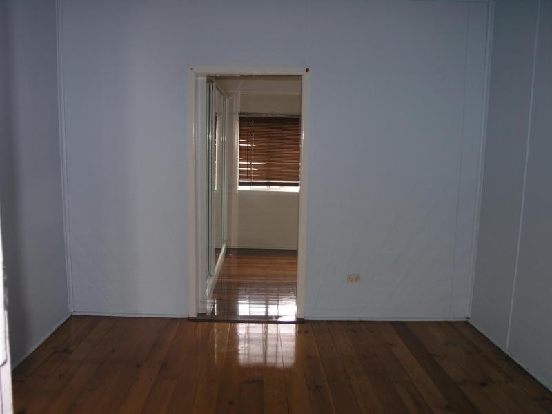 12 Thackeray Street, Park Avenue QLD 4701