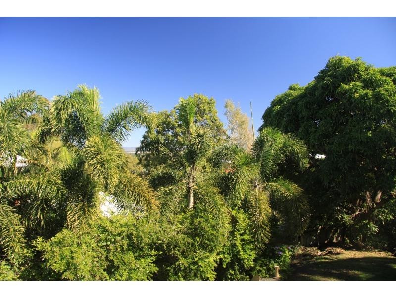 11 Bellevue Terrace, The Range QLD 4700