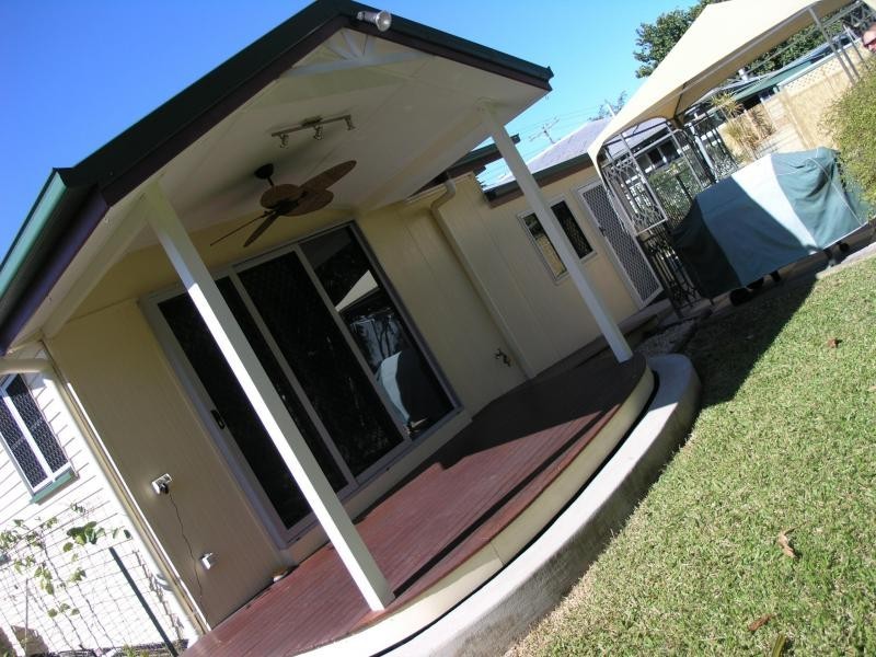 255 Dean Street, Berserker QLD 4701