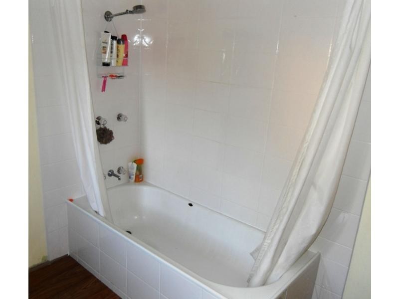 3 Main Street, Park Avenue QLD 4701