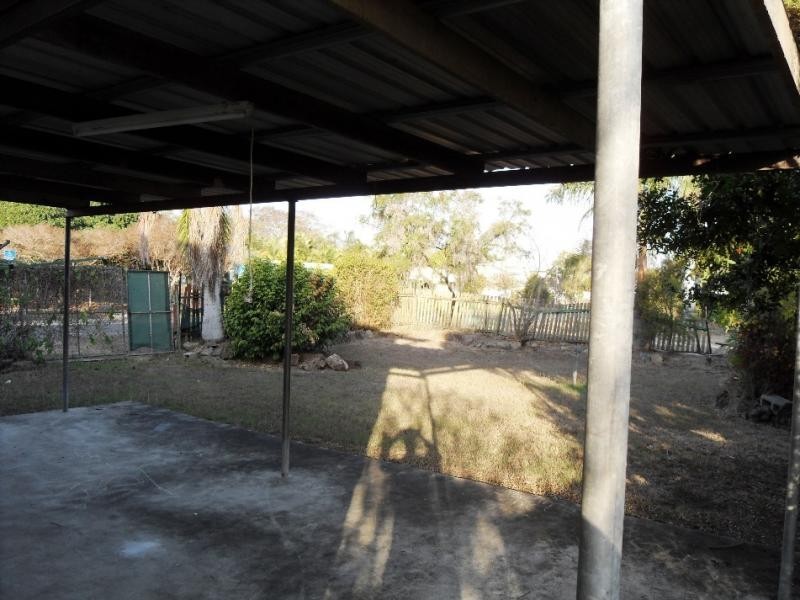 3 Main Street, Park Avenue QLD 4701