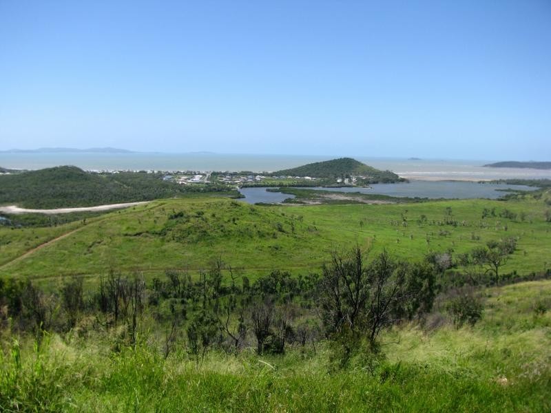 . LIVINGSTONE HILLS ., Yeppoon QLD 4703