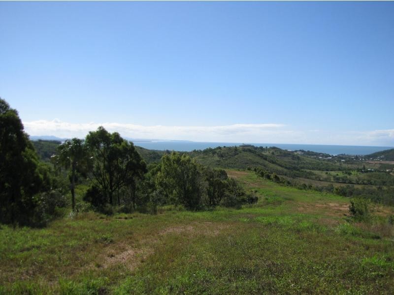 . LIVINGSTONE HILLS ., Yeppoon QLD 4703