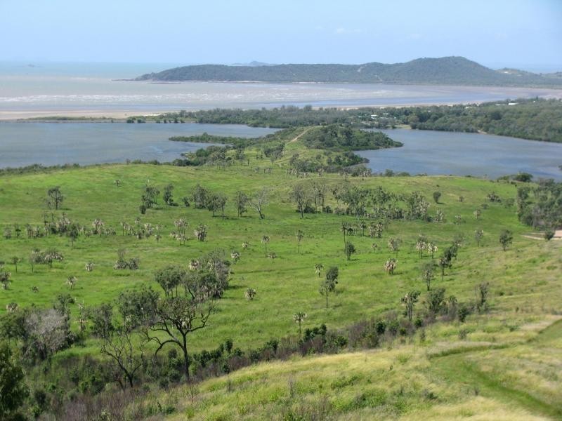 . LIVINGSTONE HILLS ., Yeppoon QLD 4703