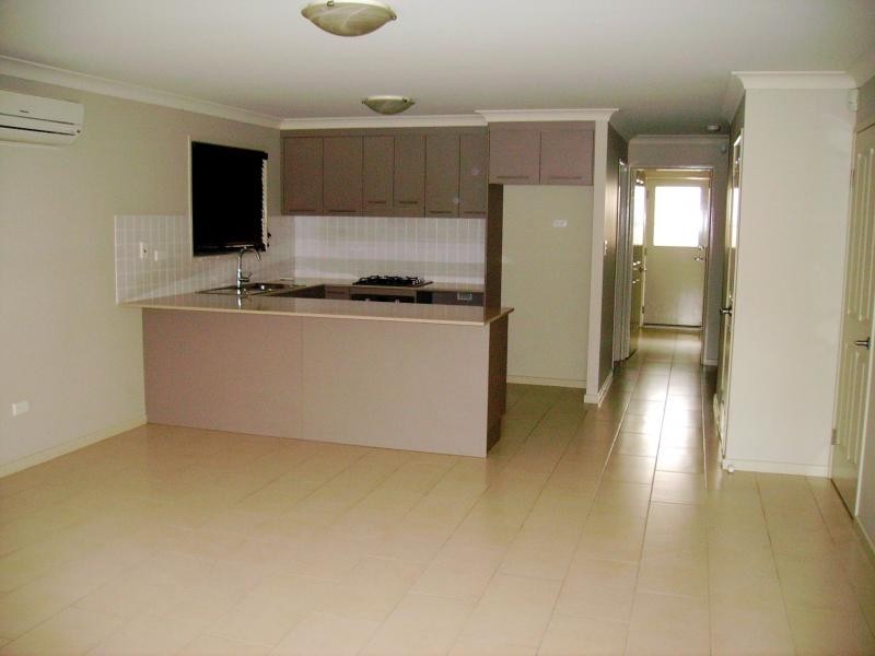 2/16 Thurston Street, Allenstown QLD 4700