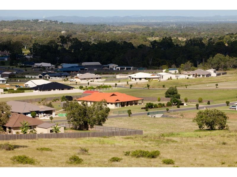 L101 Stirling Drive, Paramount Park, Rockyview QLD 4701