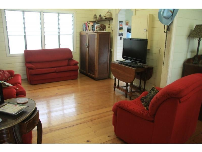 86 Caroline Street, The Range QLD 4700
