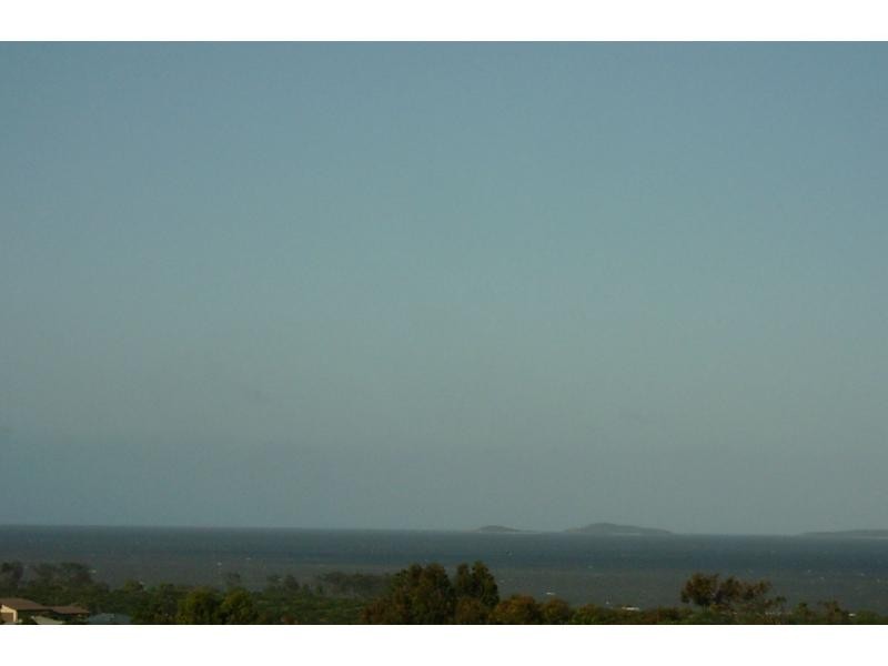 8 Solomon Court, Pacific Heights QLD 4703