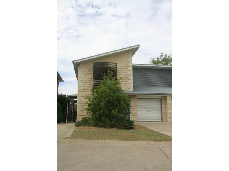 7/93 Pennycuick Street, West Rockhampton QLD 4700