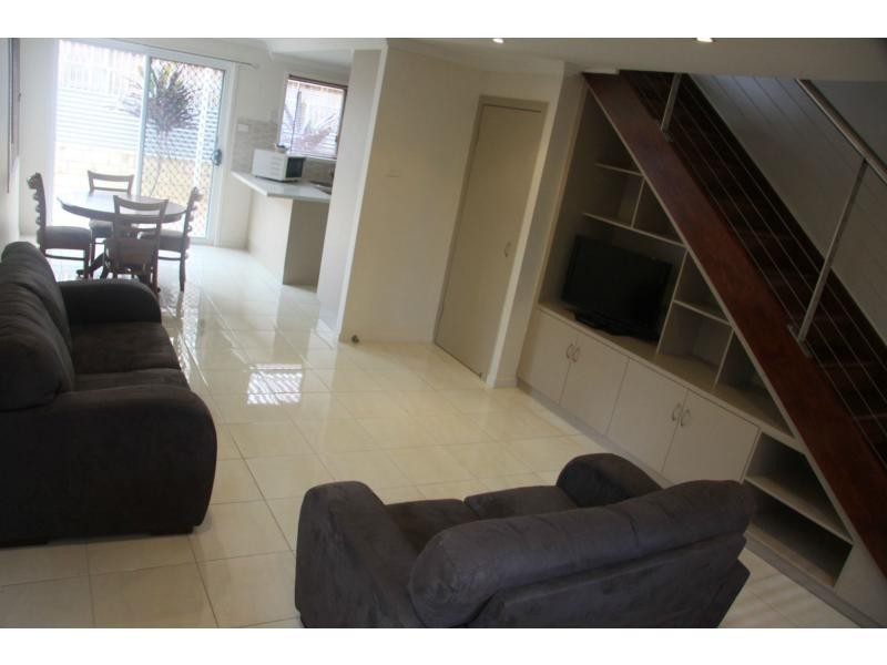 7/93 Pennycuick Street, West Rockhampton QLD 4700