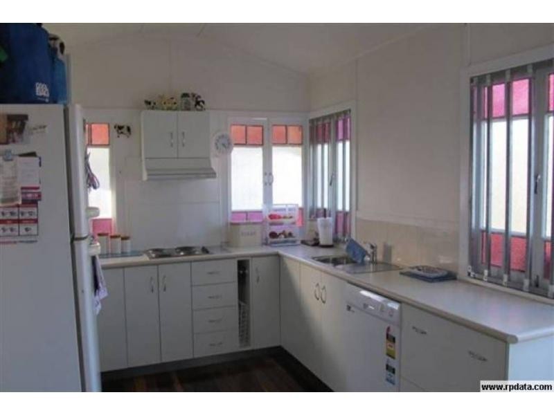 21 Davis Street, Allenstown QLD 4700