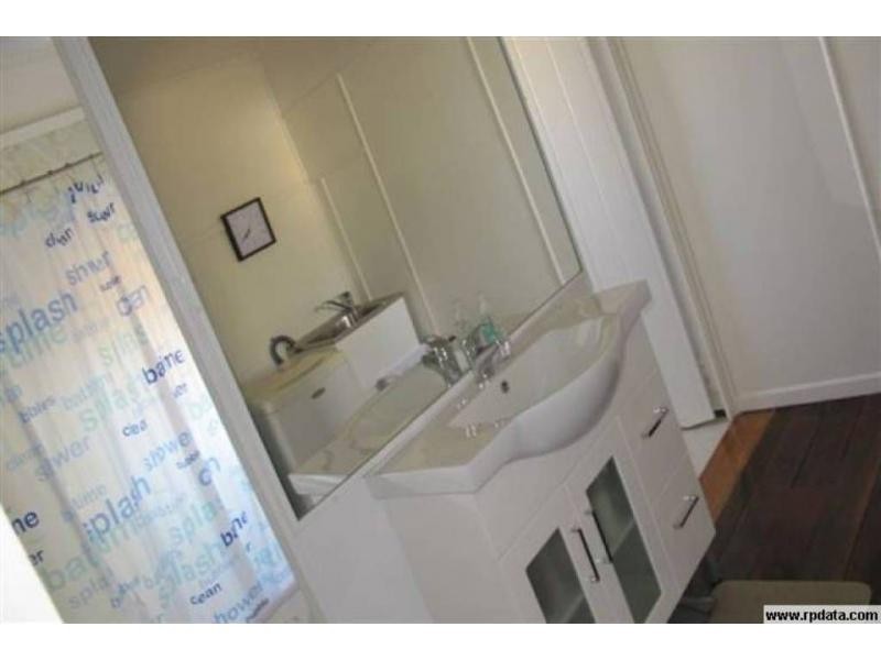 21 Davis Street, Allenstown QLD 4700