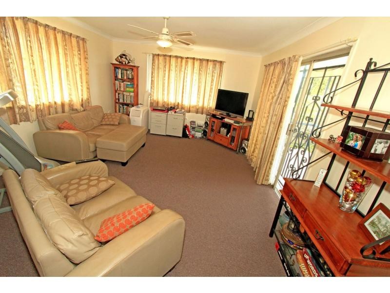 60 Brecknell Street, The Range QLD 4700