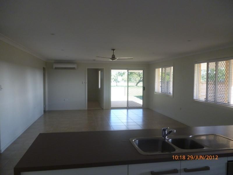 90 Eton Street, West Rockhampton QLD 4700