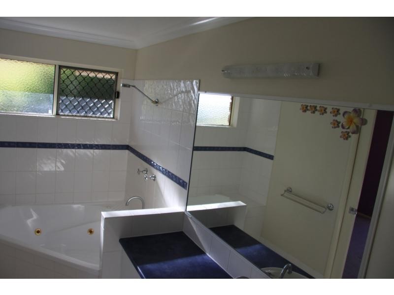 13 Hansen Street, Frenchville QLD 4701