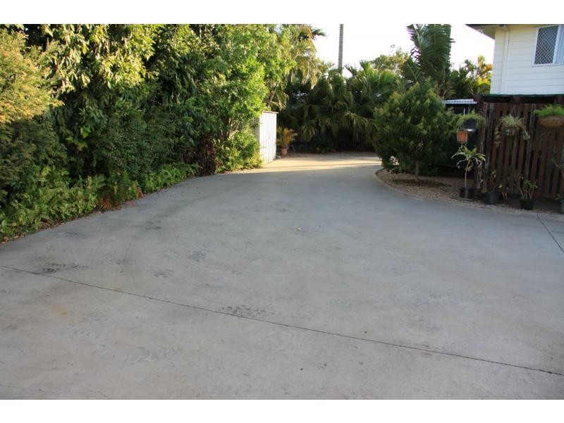 15 Schwarten Street, Kawana QLD 4701