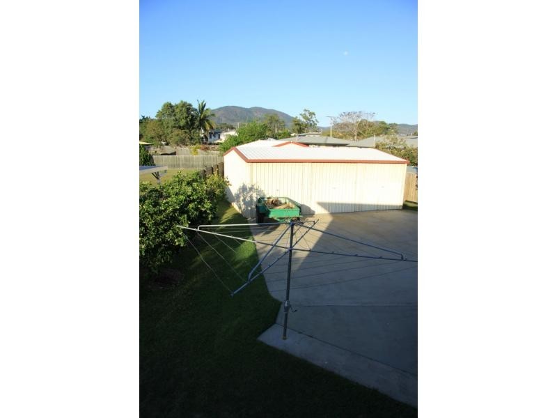 15 Schwarten Street, Kawana QLD 4701