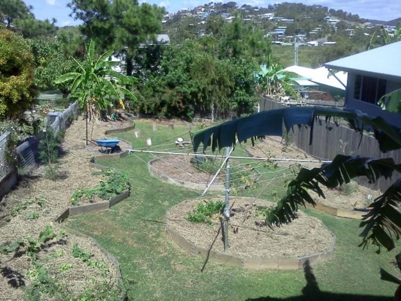 40 Pandanus Street, Cooee Bay QLD 4703