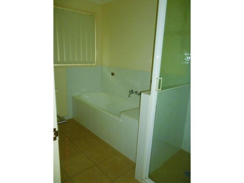 14 Annie Close, Gracemere QLD 4702