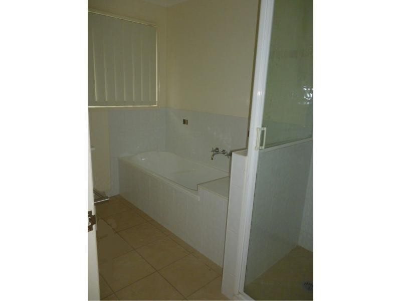 14 Annie Close, Gracemere QLD 4702