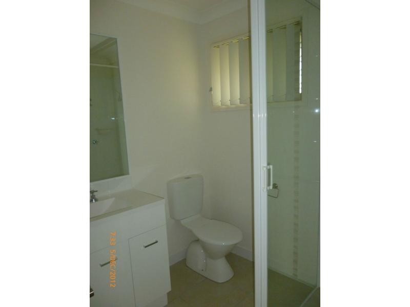 24 Owen Avenue, Gracemere QLD 4702