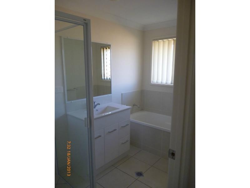 5 Jane Crescent, Gracemere QLD 4702