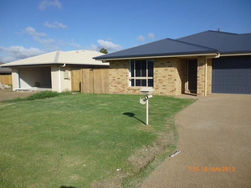 16 Jane Street, Gracemere QLD 4702